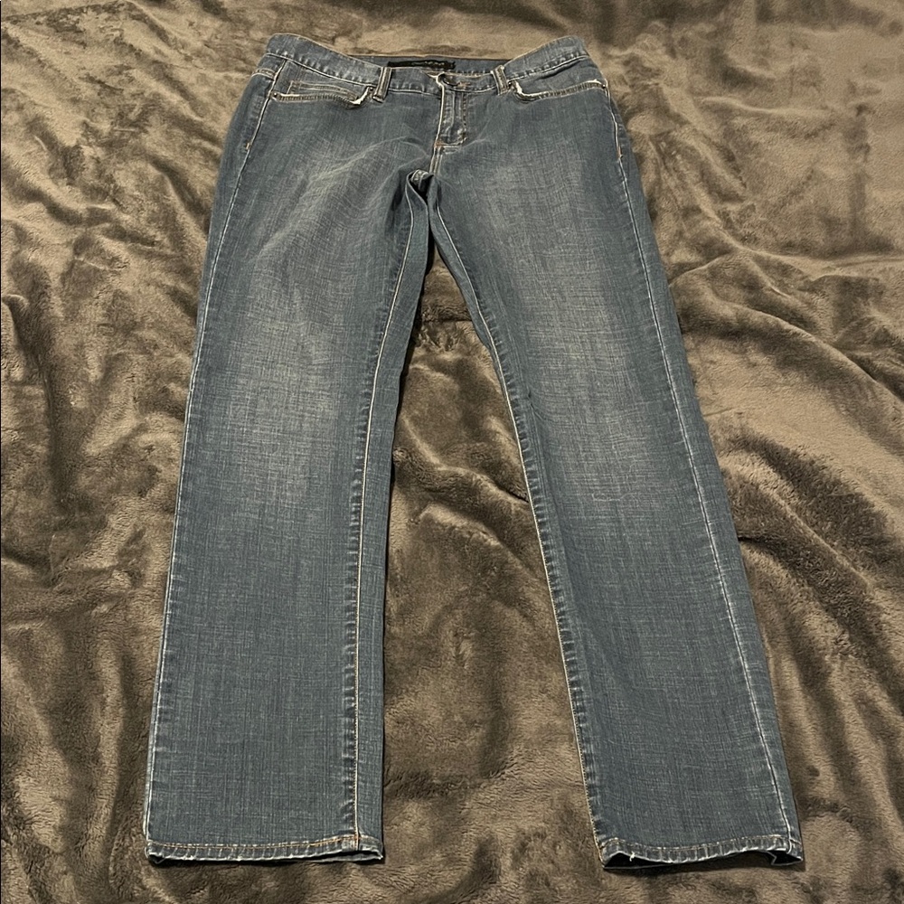 Calvin Klein Blue Denim Jeans Women’s 8 Skinny. Good condition.
